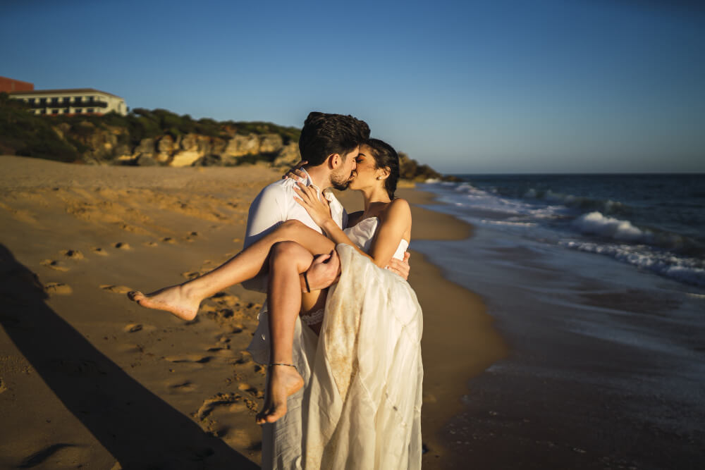 Best Beaches for a Romantic Honeymoon in New Zealand